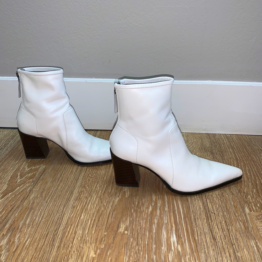 Zara White Leather Boot w Woodblock Heel